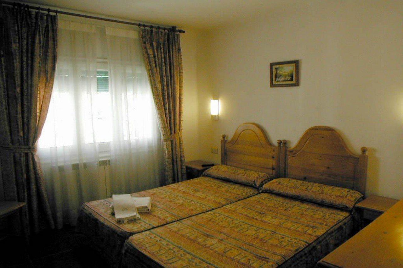 Gabarre Hotel Broto Exterior photo